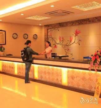 Yangshuo Hua Xiang Man Ting West Street Hotel Екстериор снимка