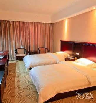 Yangshuo Hua Xiang Man Ting West Street Hotel Екстериор снимка